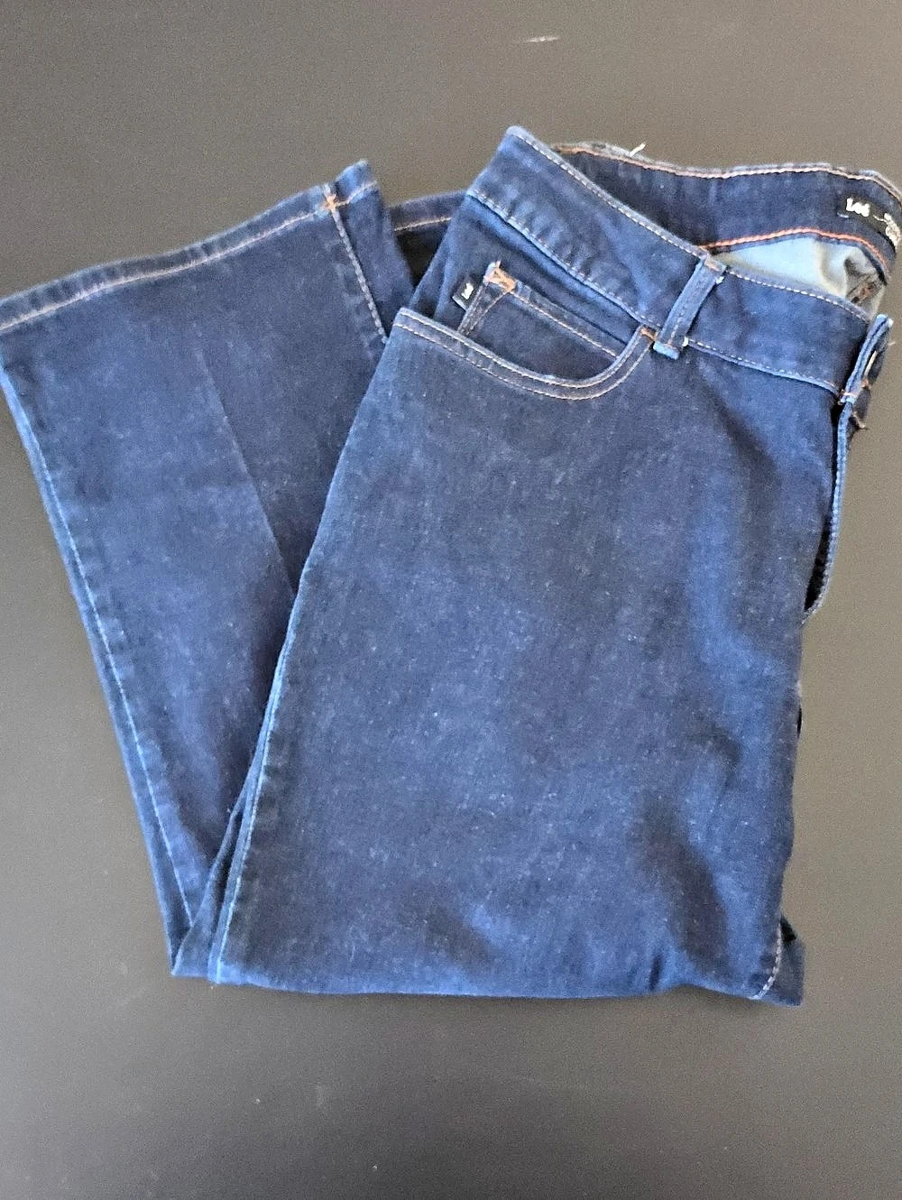 Lee Curvy Fit Crop Jeans in Blue Size 16W
